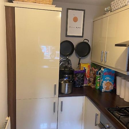 Comfy Double Bedroom In Greater Manchester Kültér fotó