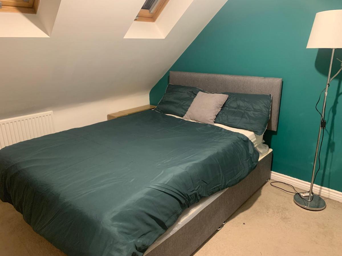 Comfy Double Bedroom In Greater Manchester Kültér fotó