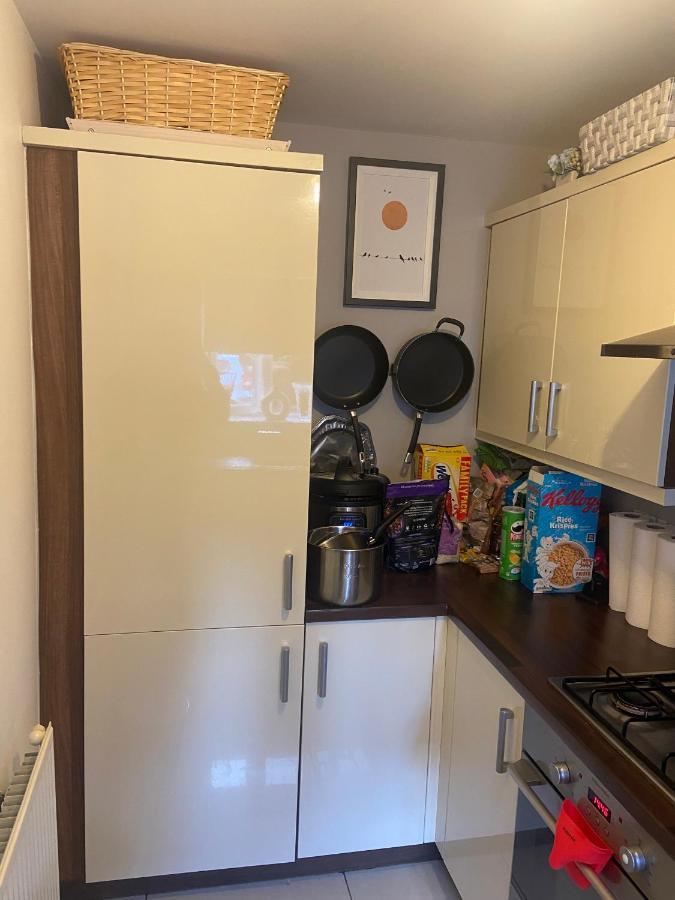 Comfy Double Bedroom In Greater Manchester Kültér fotó